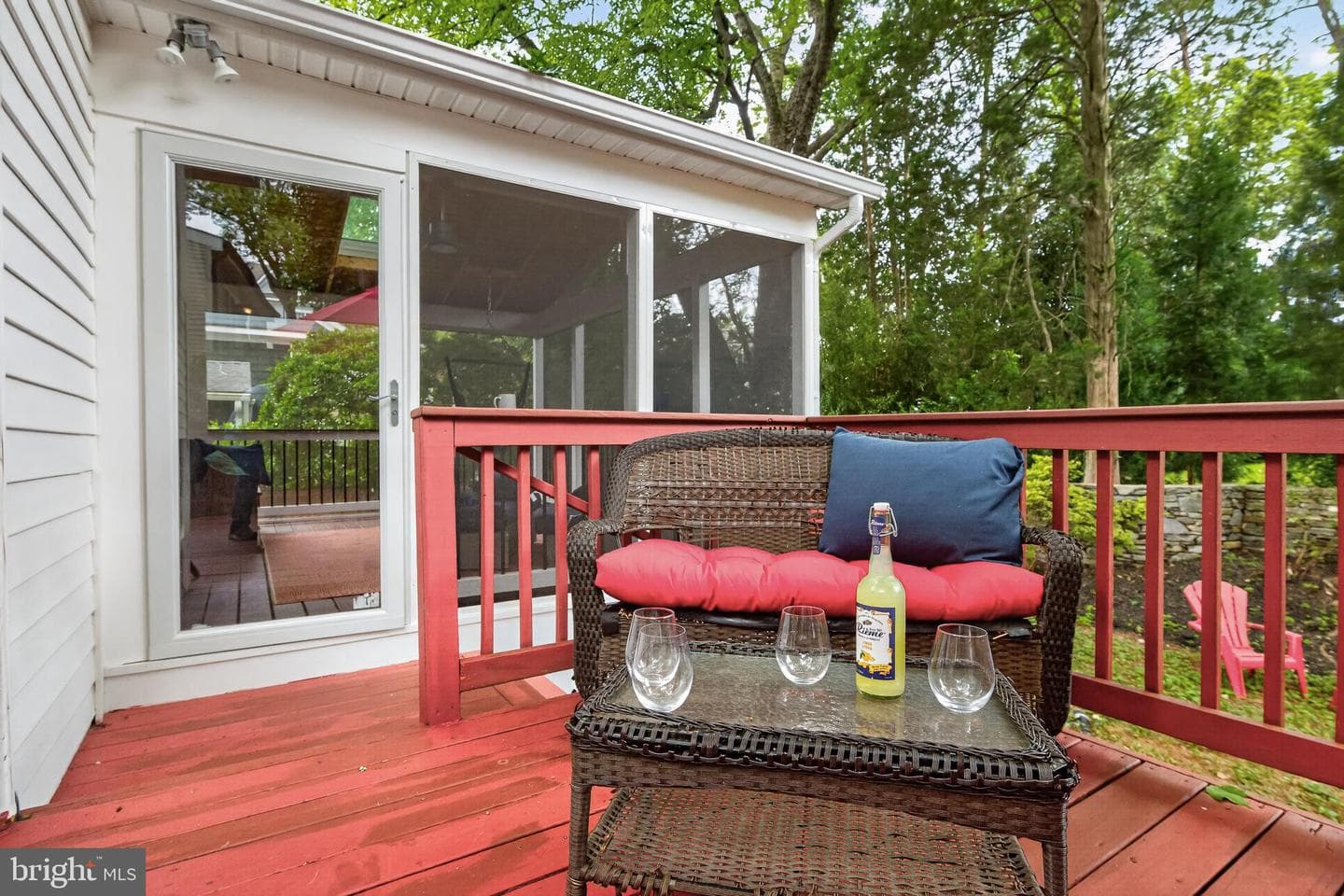 9908 Dickens Avenue photo 39