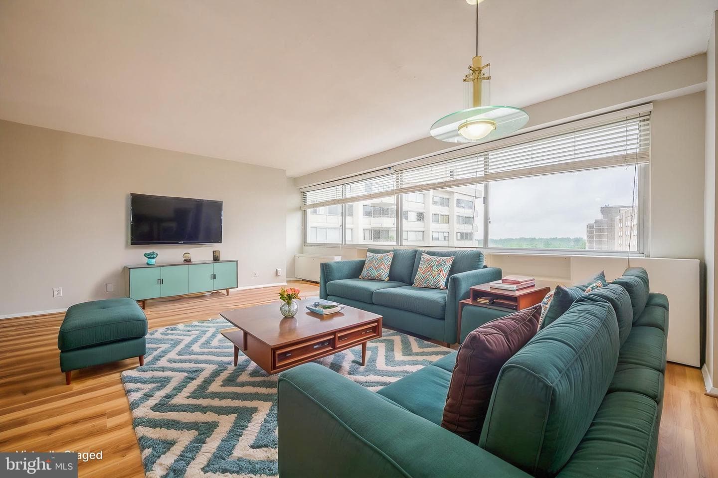 4515 Willard Avenue #2219s photo 6