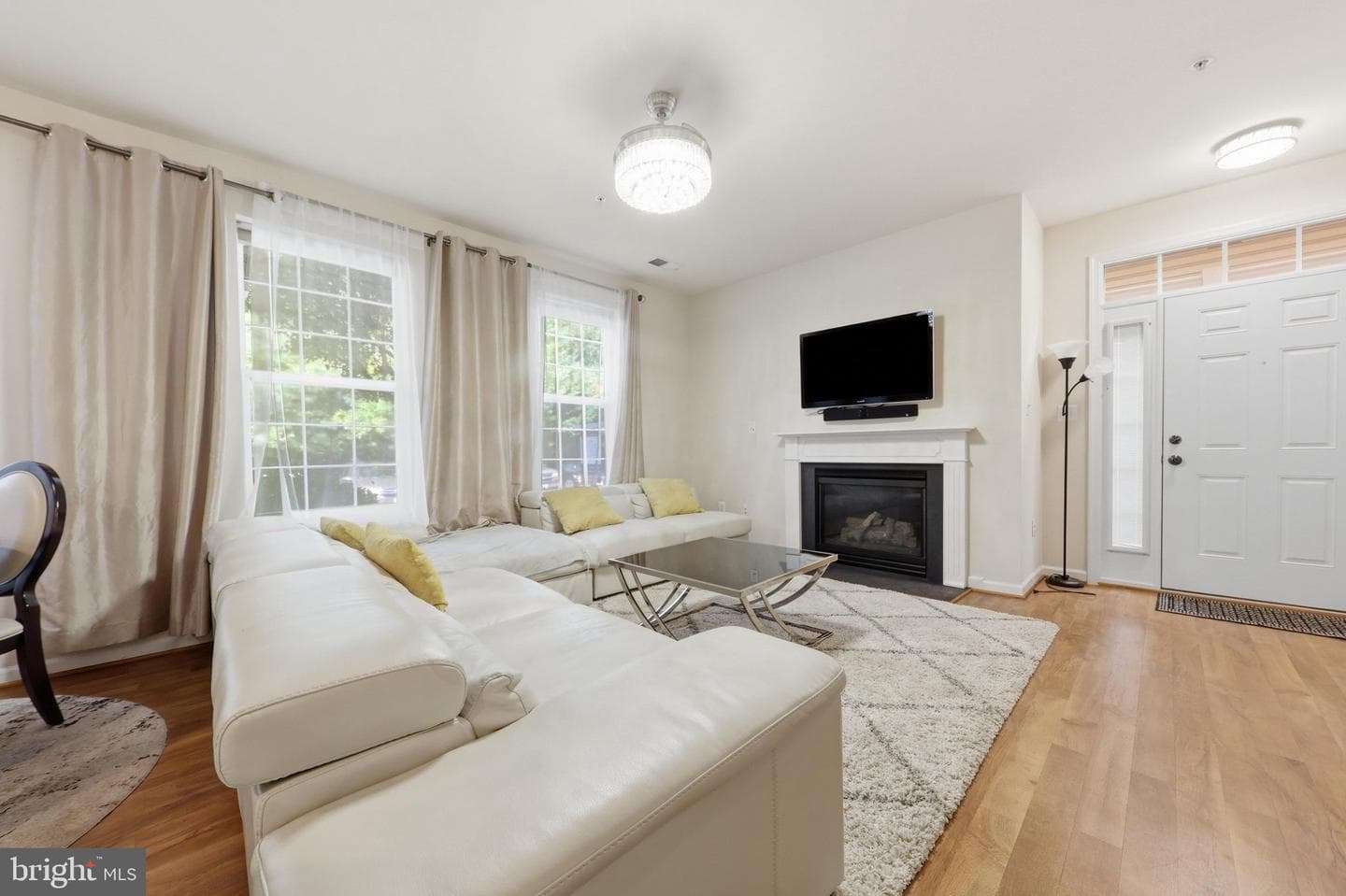 23203 Roberts Tavern Dr # 2241 photo 4