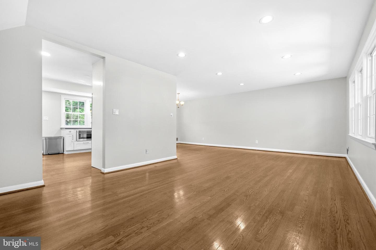10802 Meadowhill Road photo 9