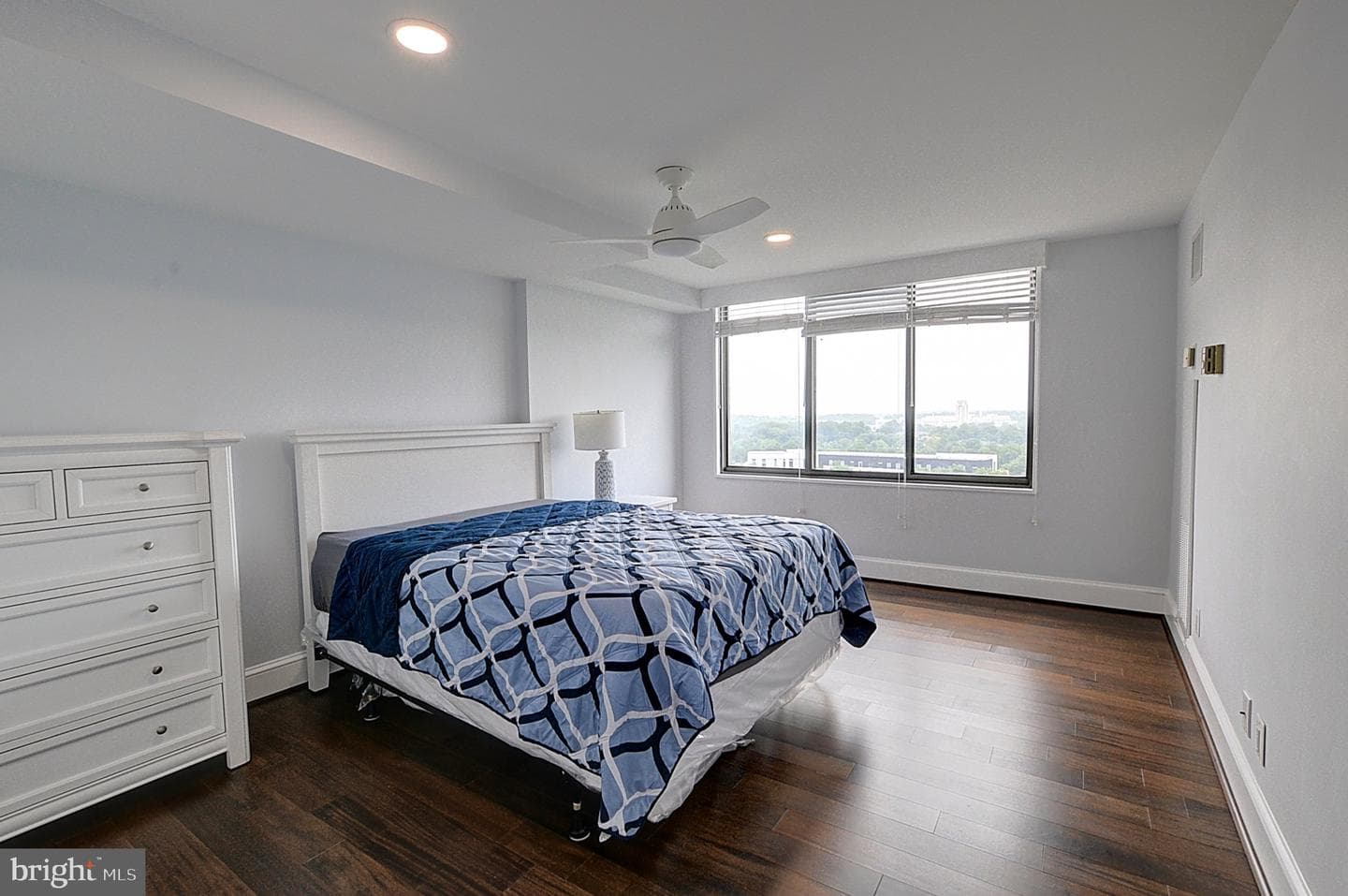 5225 Pooks Hill Road #1804s photo 17