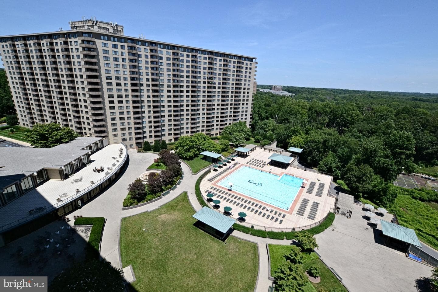 5225 Pooks Hill Road #1804s photo 43