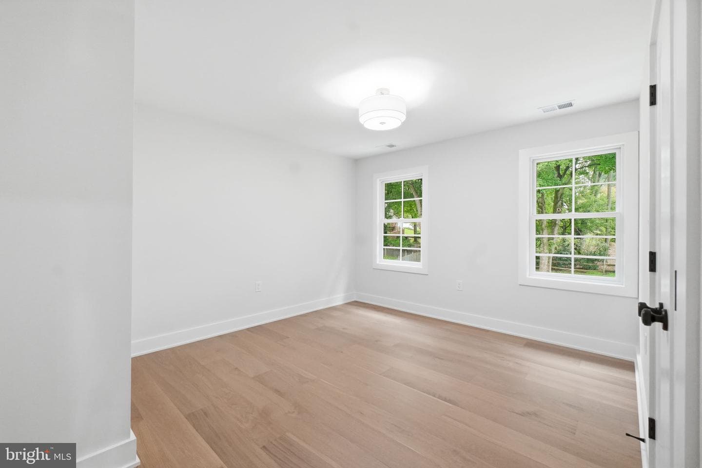 16605 Cavalry Drive photo 24