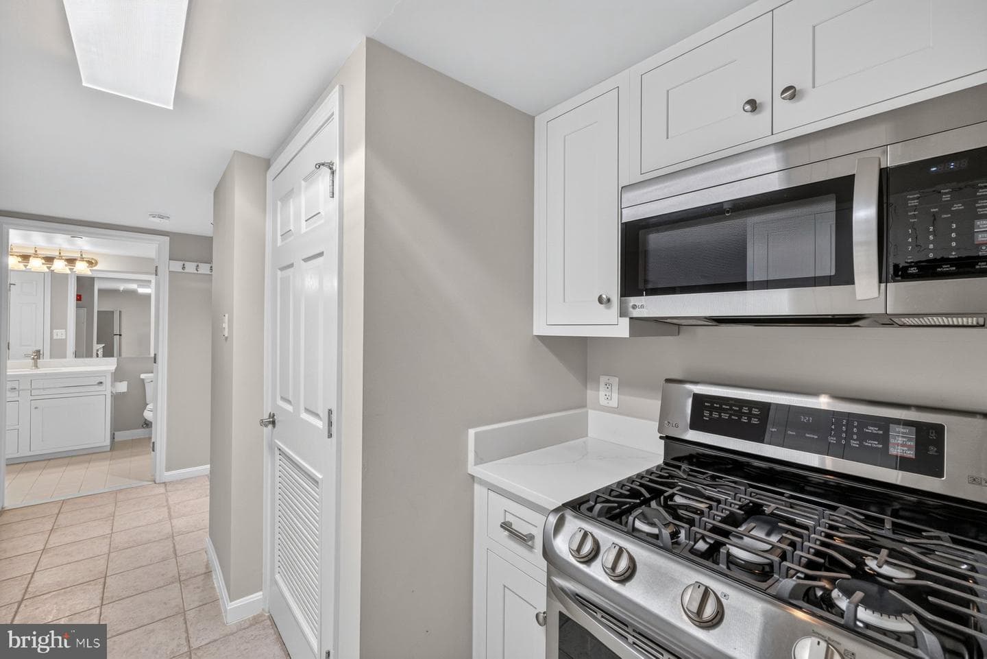 11710 Old Georgetown Rd # 409 photo 9