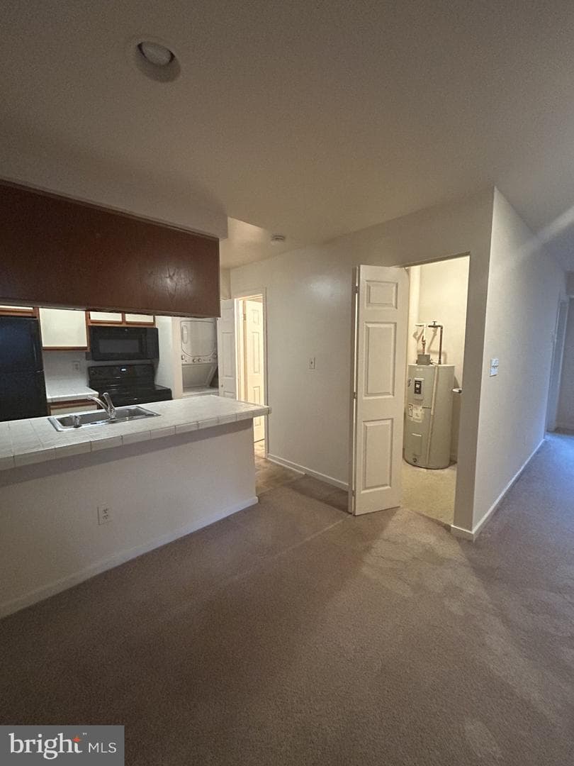 18430 Bishopstone Court #305 photo 4