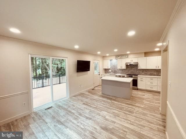 1016 Windrush Lane photo 7