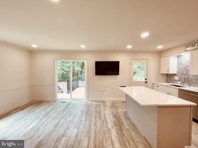 1016 Windrush Lane photo 8