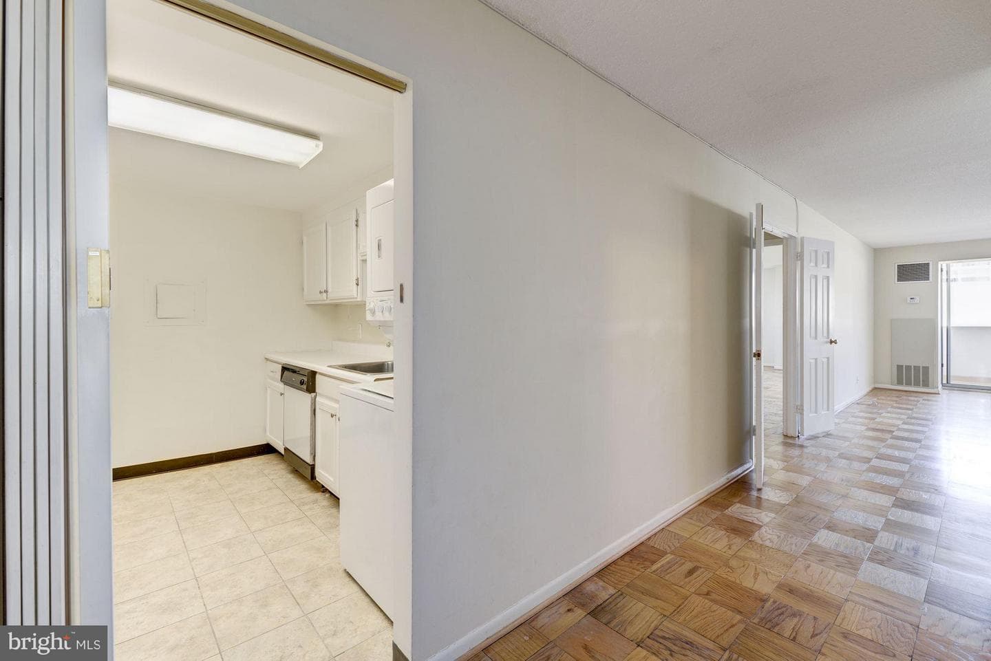 4601 Park Avenue #815q photo 9