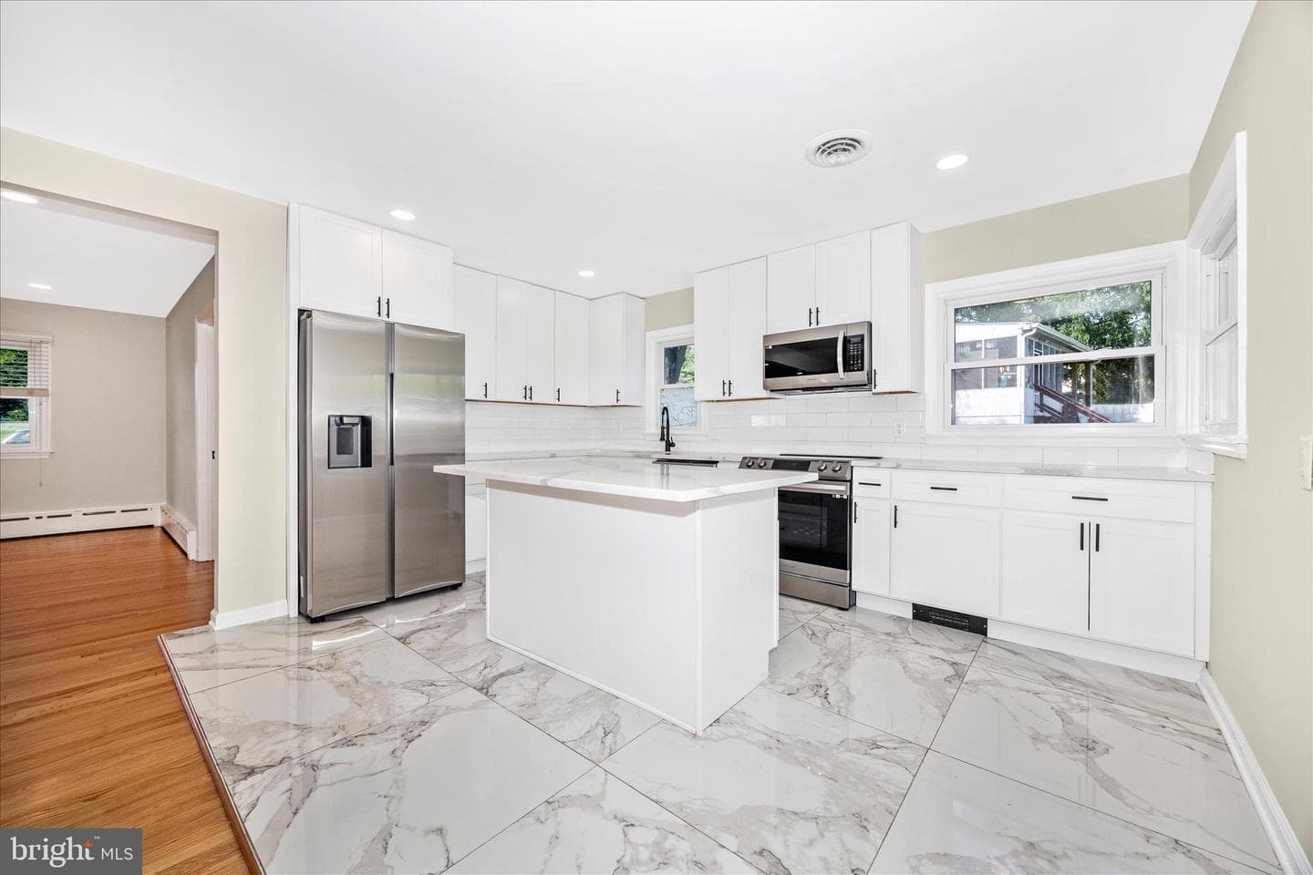 16215 Redland Rd photo 13