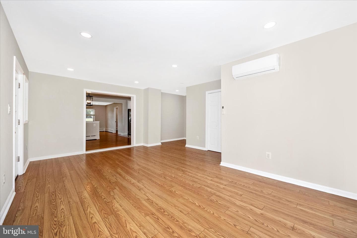16215 Redland Rd photo 18