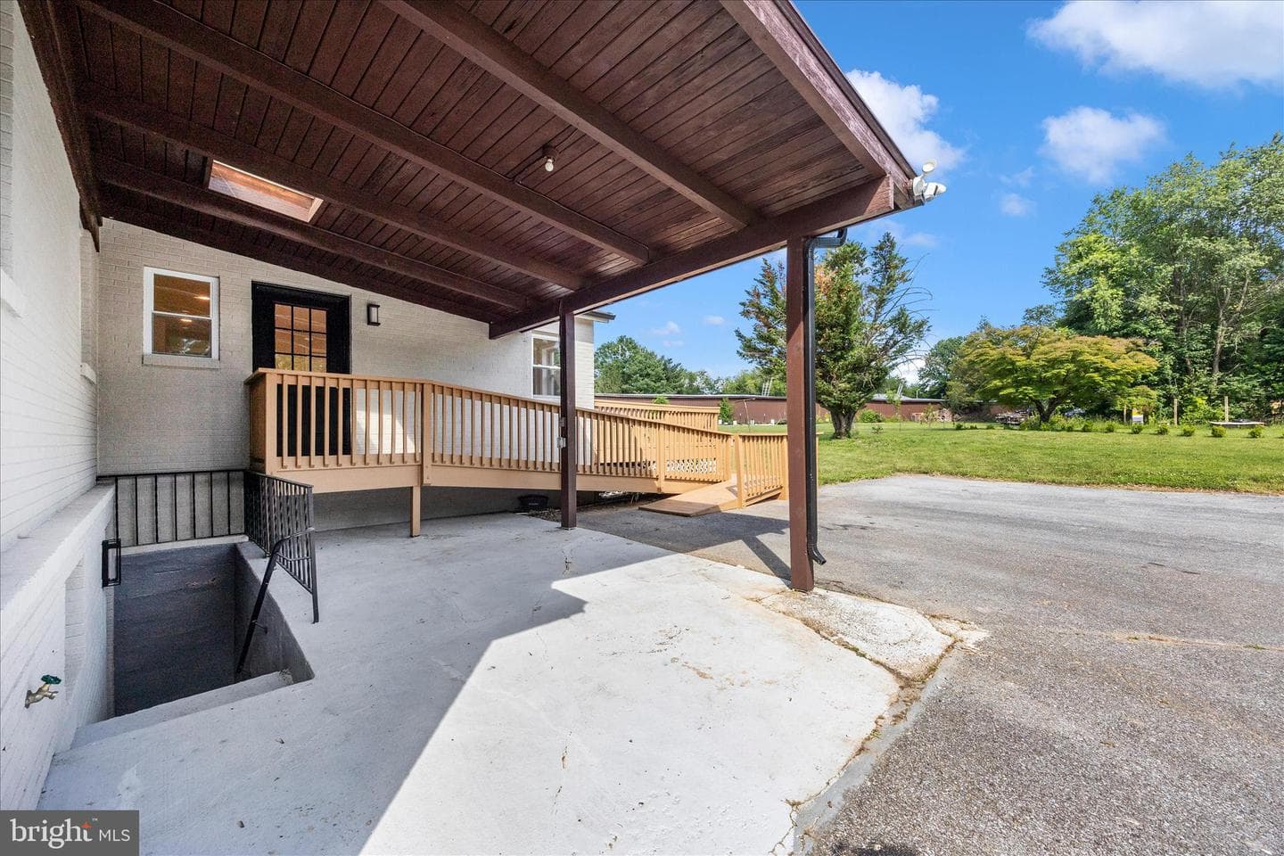 16215 Redland Rd photo 44
