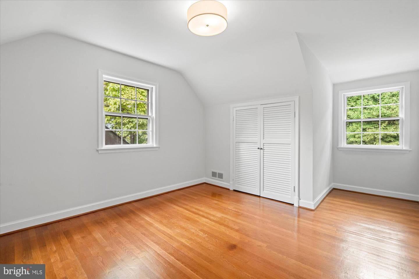 5016 Scarsdale Road photo 26