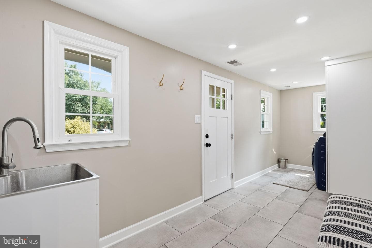 118 Upshire Circle photo 24