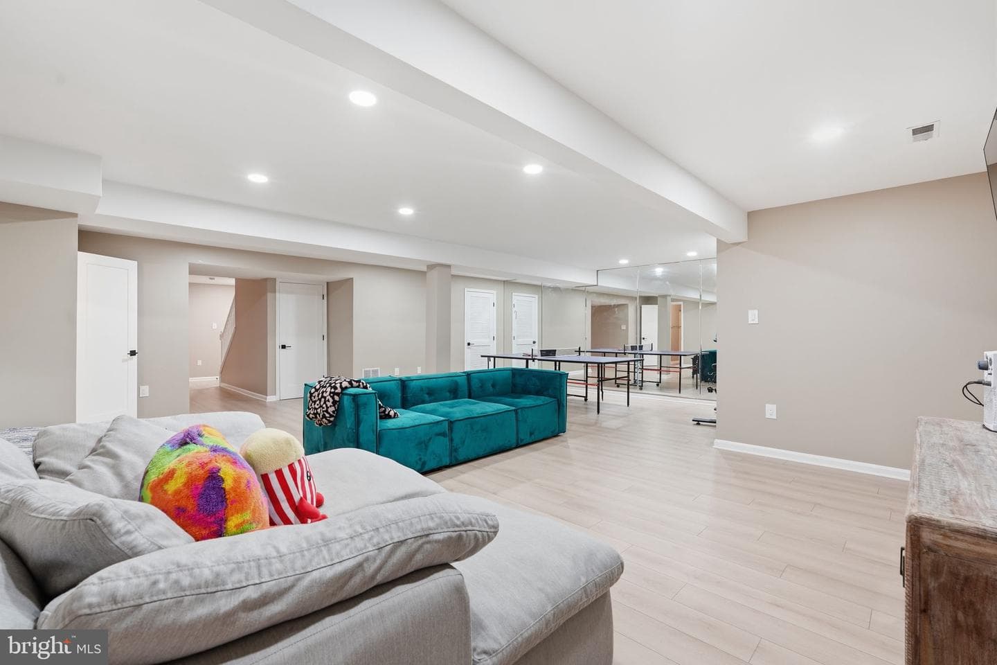 118 Upshire Circle photo 32