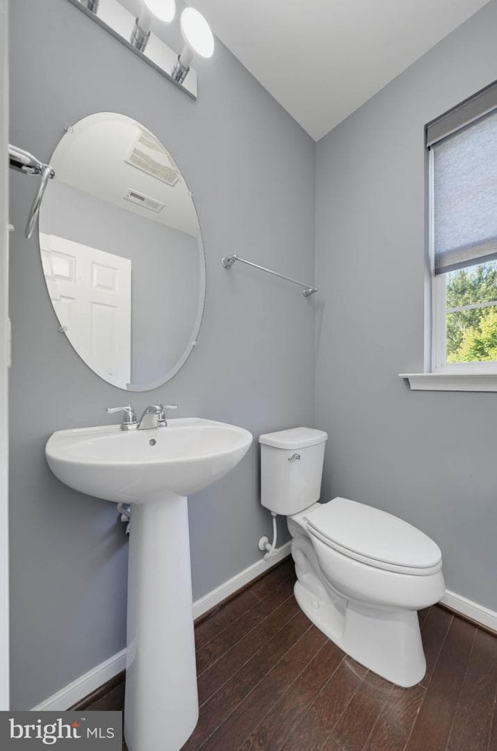 11 Fairbanks Drive photo 16