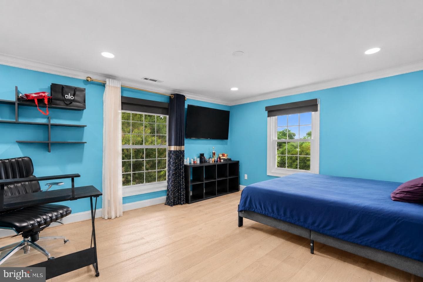 10904 Gainsborough Road photo 34