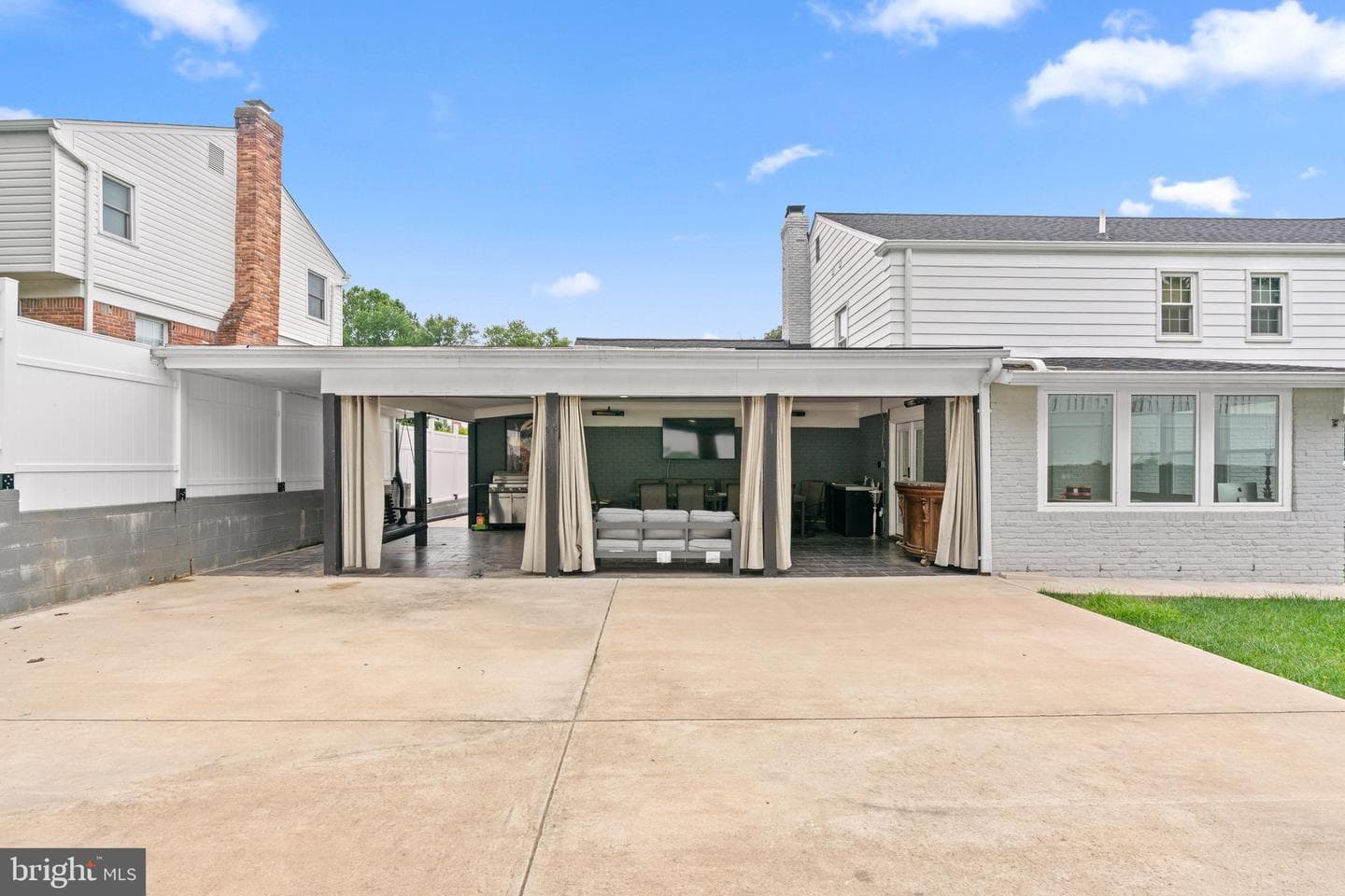 10904 Gainsborough Road photo 48