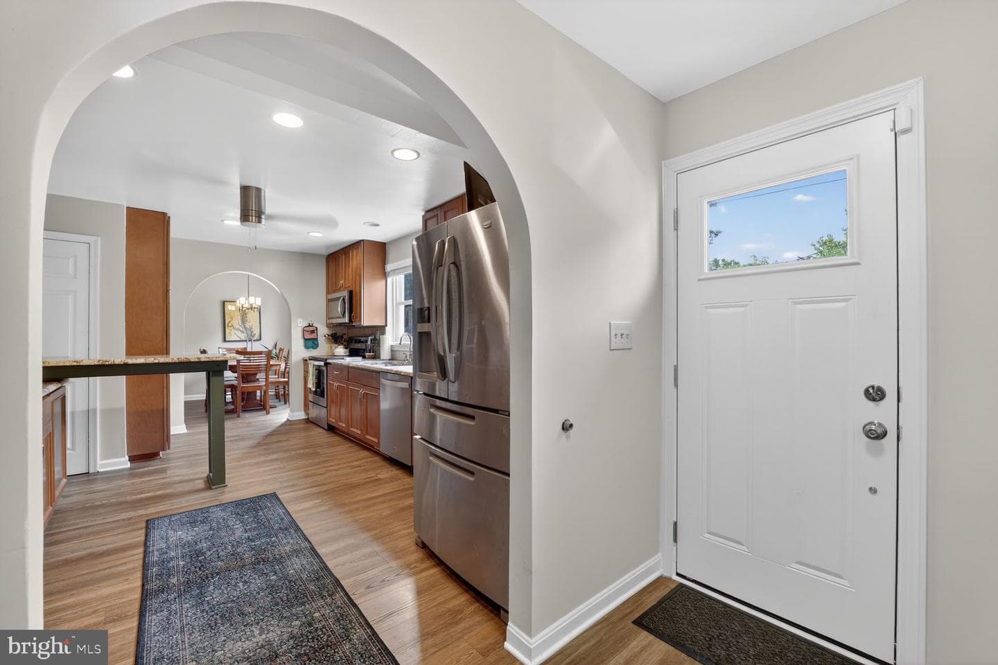10123 Capitol View Avenue photo 15