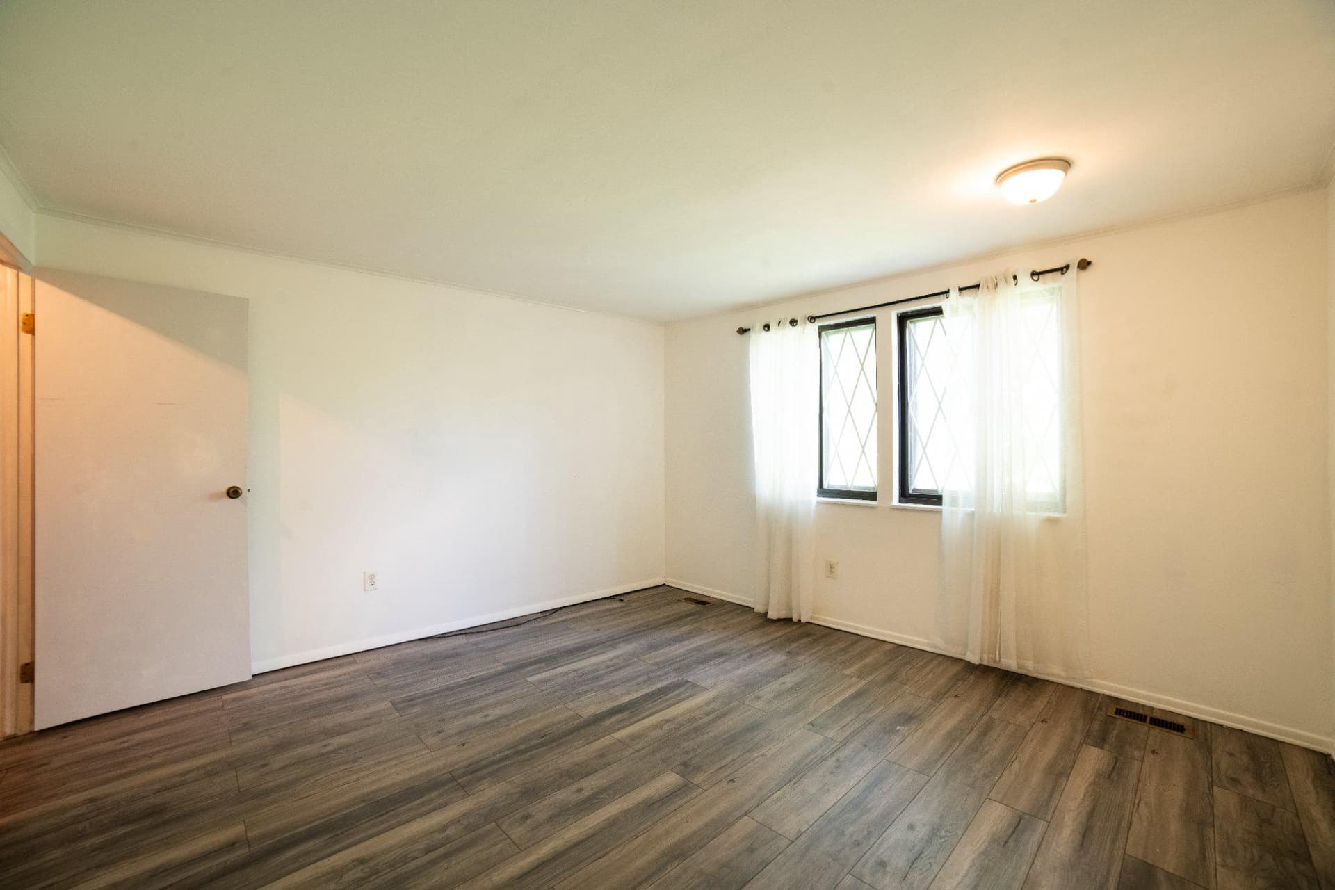 11652 Bedford Court photo 13