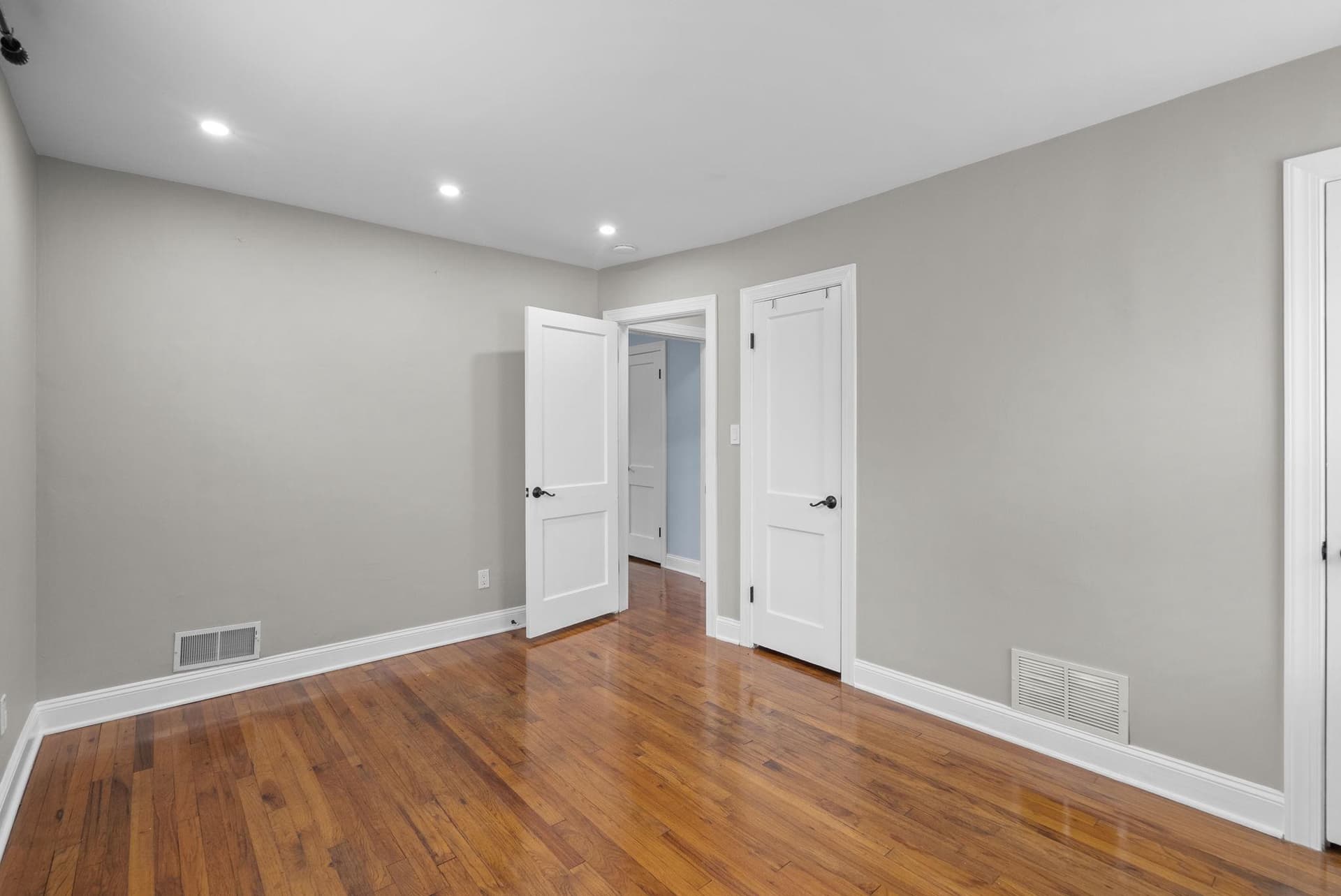 3013 Medway Street photo 17