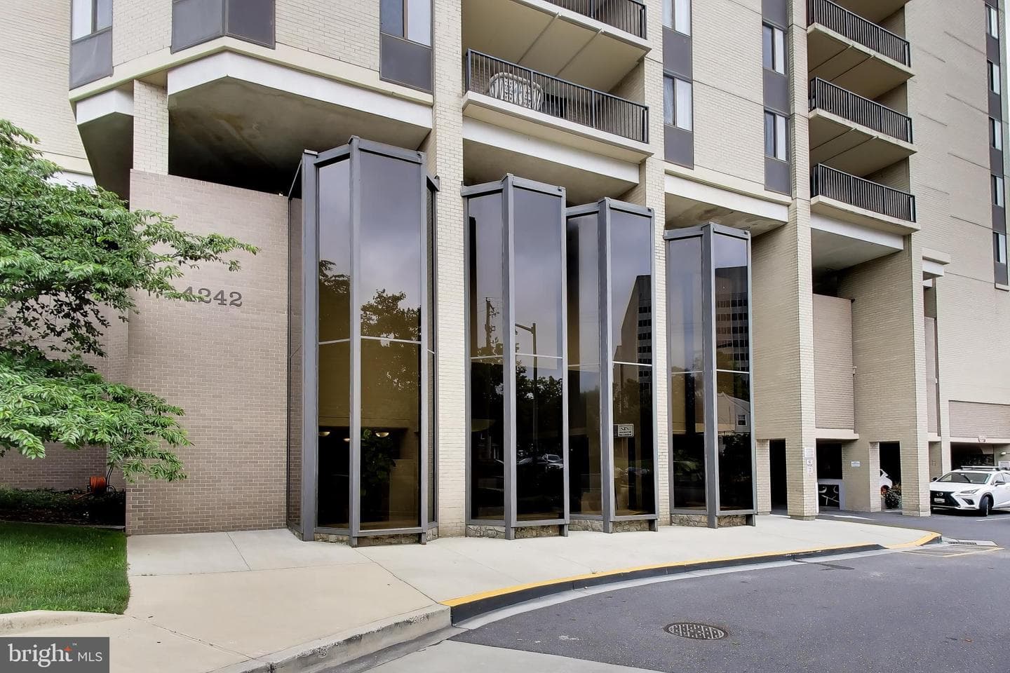4242 East West Highway #514 photo 6