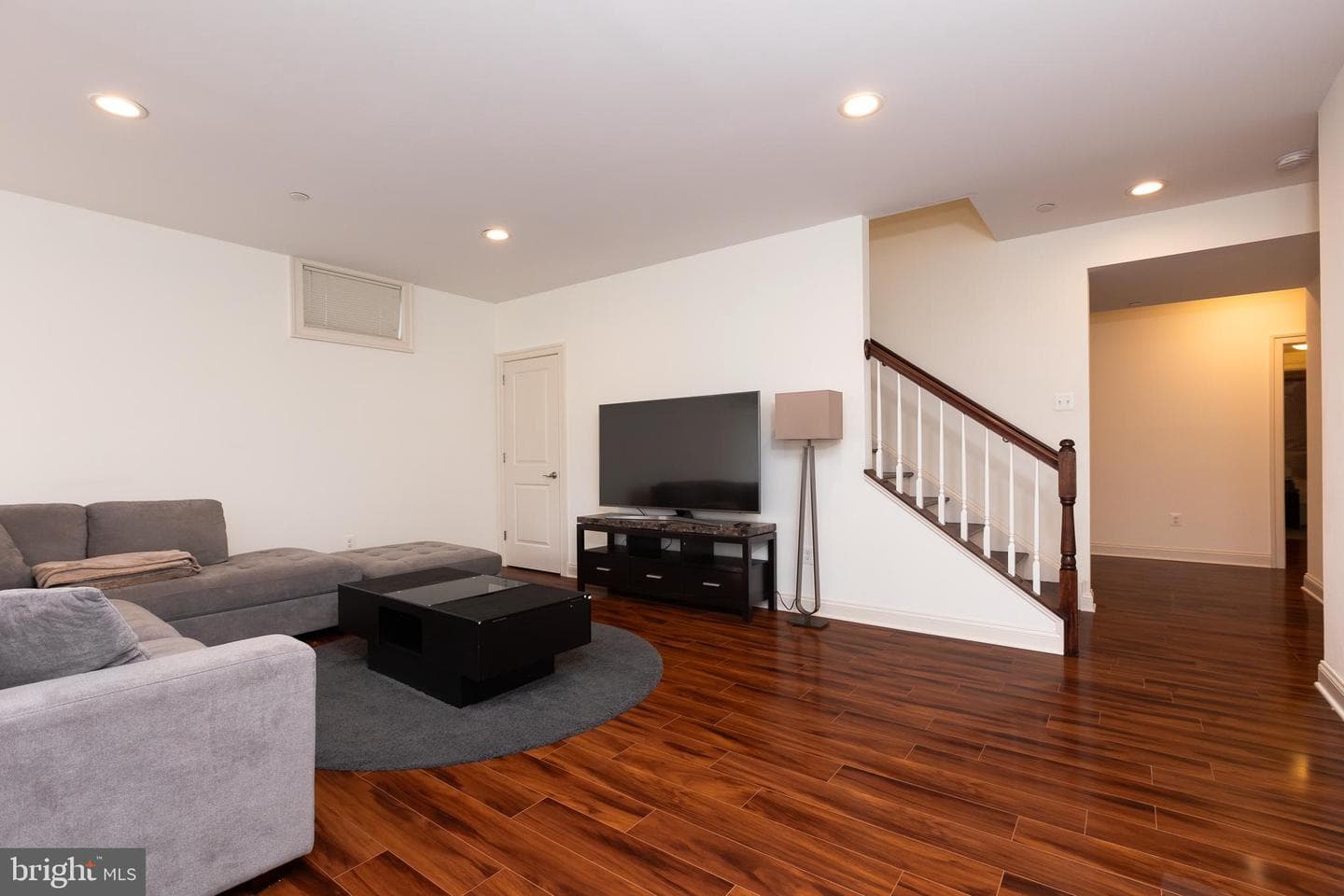 215 N Van Buren Street photo 125