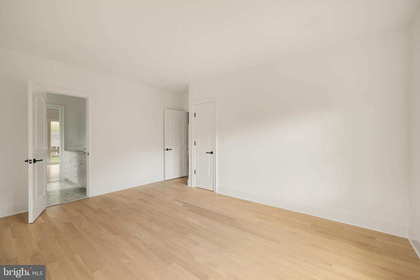 3400 Coquelin Terrace photo 45