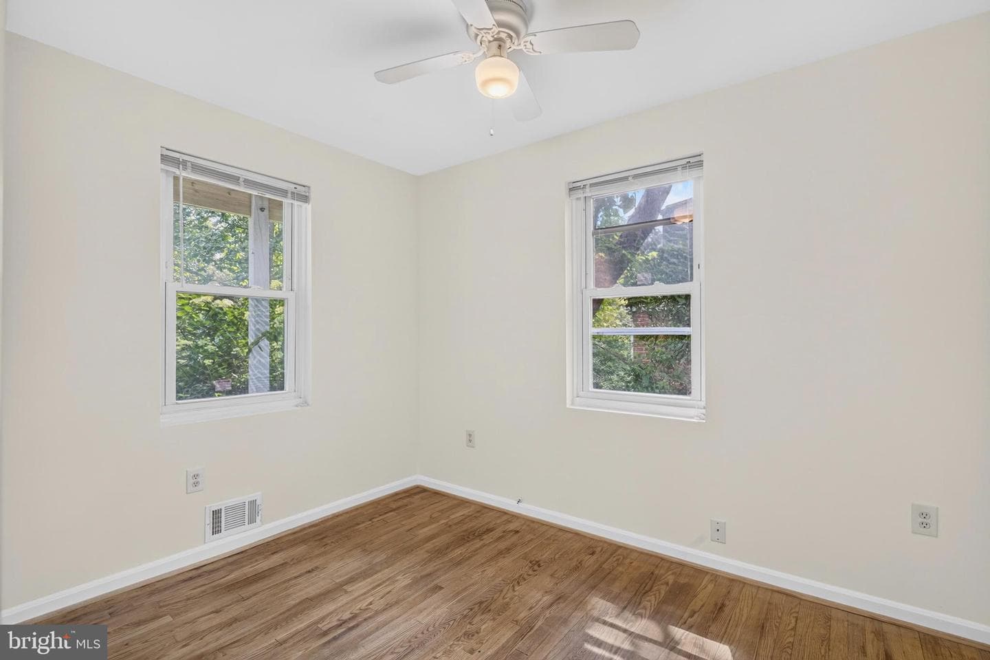 910 Wade Avenue photo 15