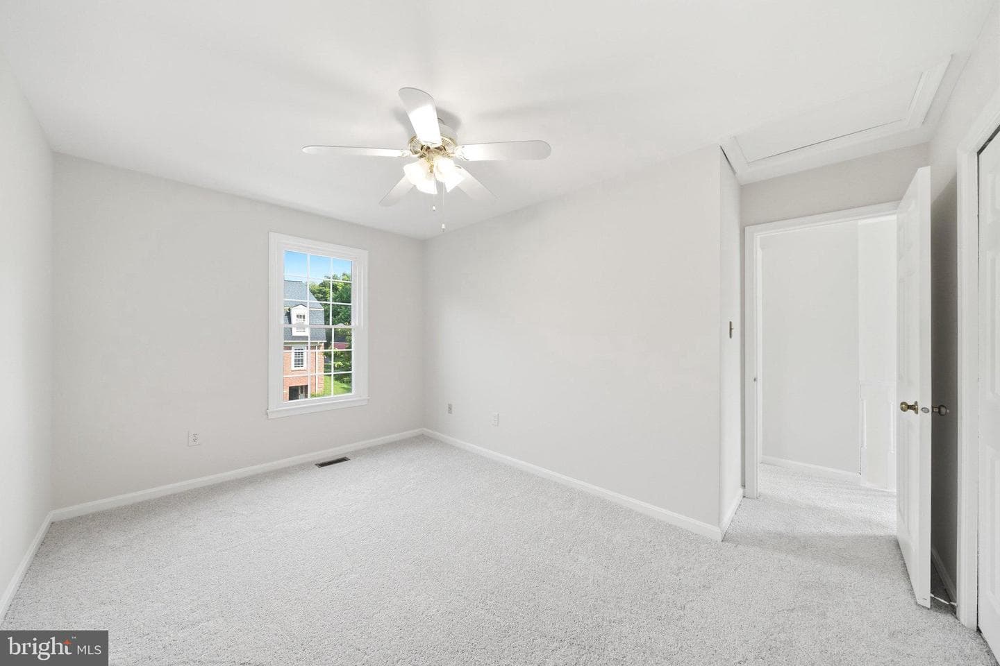 16 Ritchfield Court photo 31