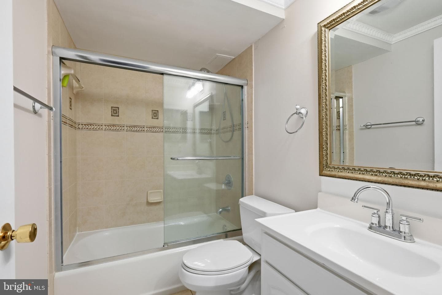 3800 Queen Mary Drive photo 38