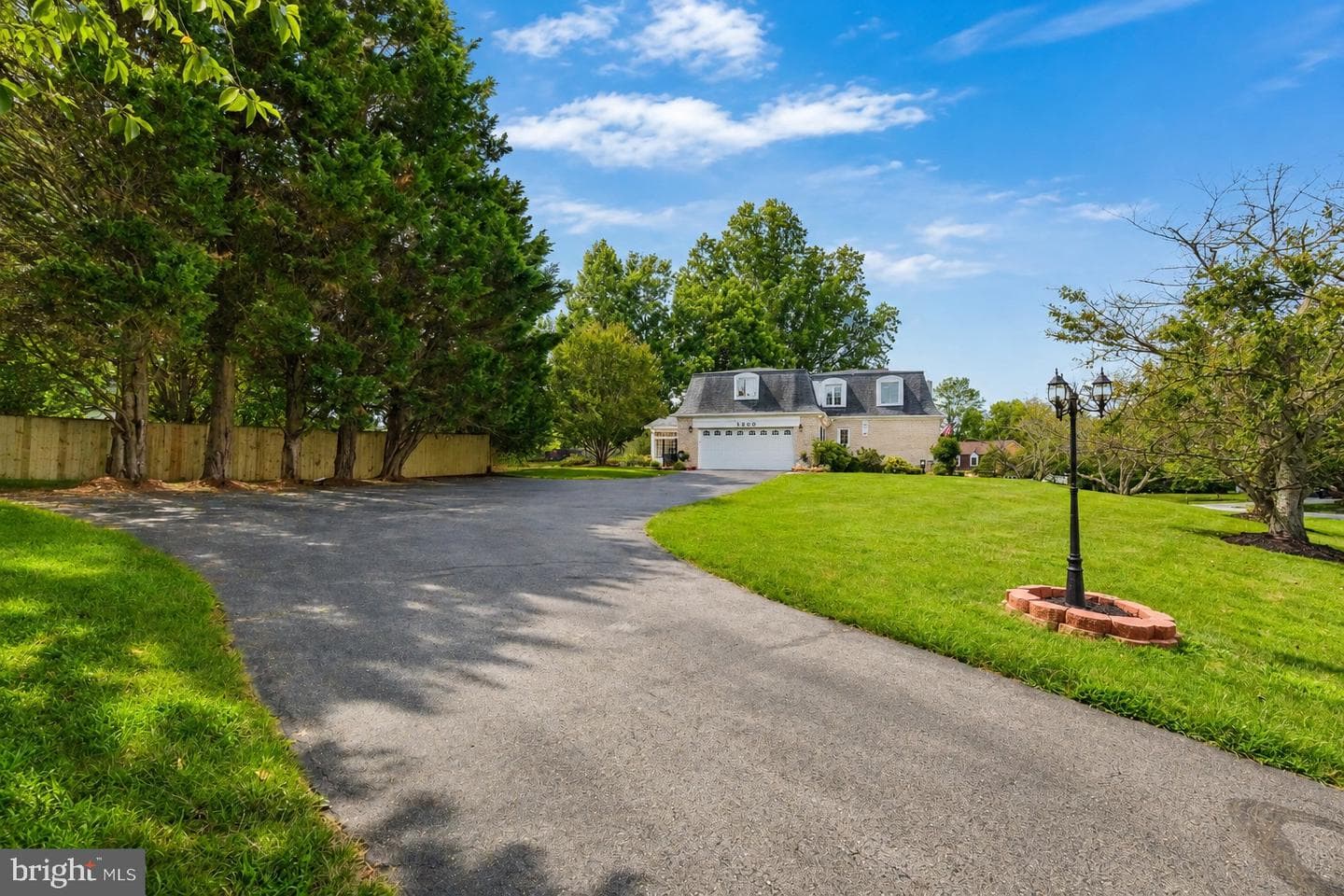 3800 Queen Mary Drive photo 4
