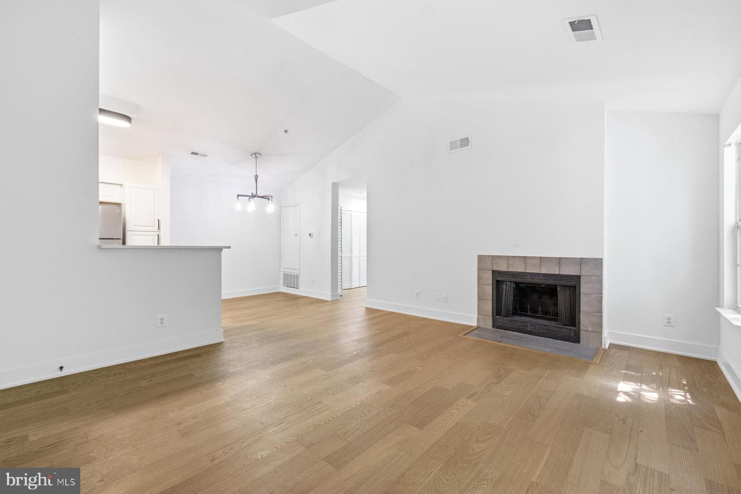 18510 Boysenberry Drive #122, Gaithersburg