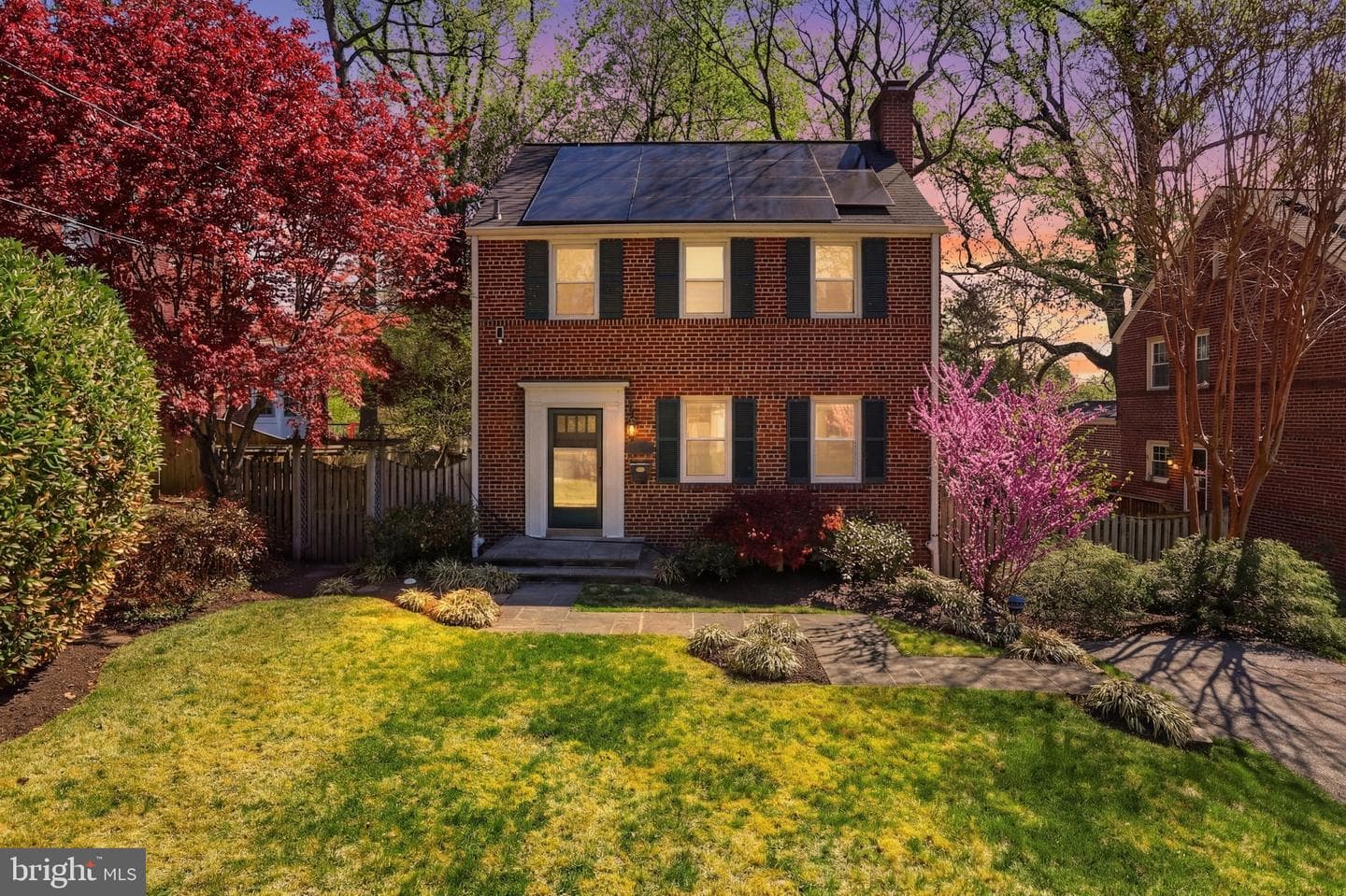 10211 Sutherland Road photo 46