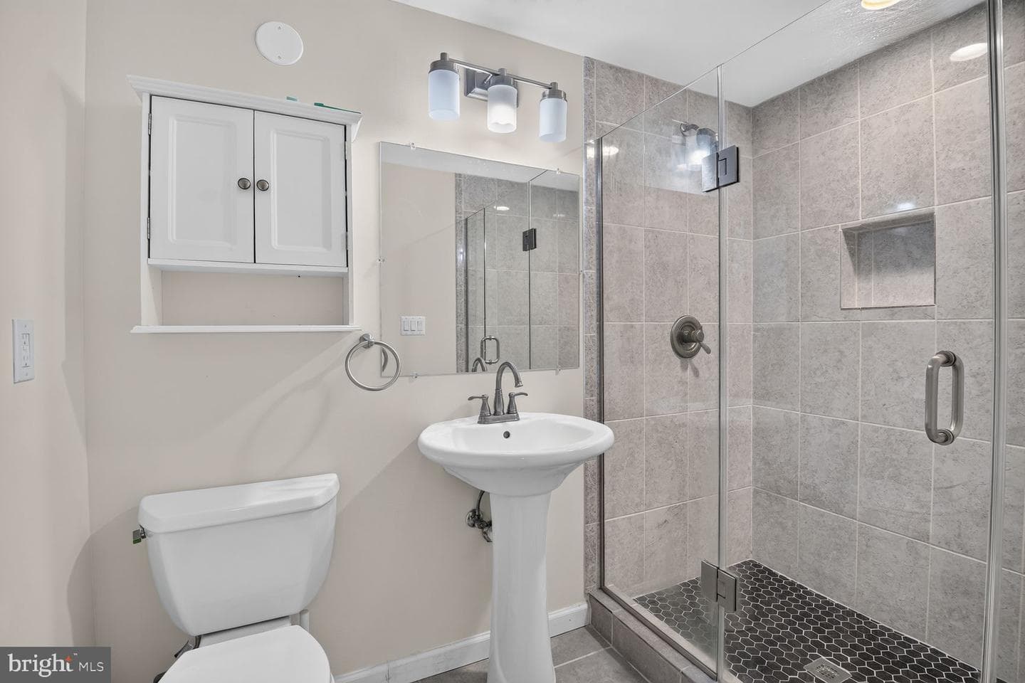13828 Travilah Road photo 37