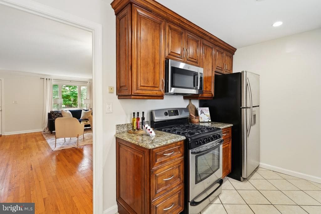 9828 Hollow Glen Place #2560 photo 19