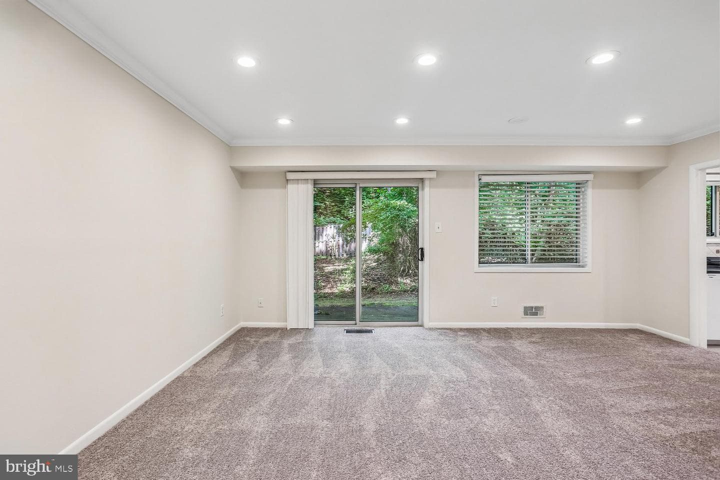 10507 Weymouth Street #W-2 photo 10