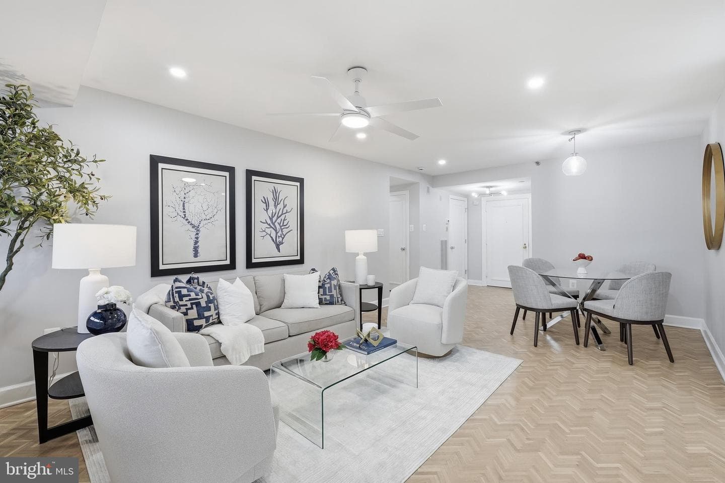 4550 N Park Avenue #807 photo 3