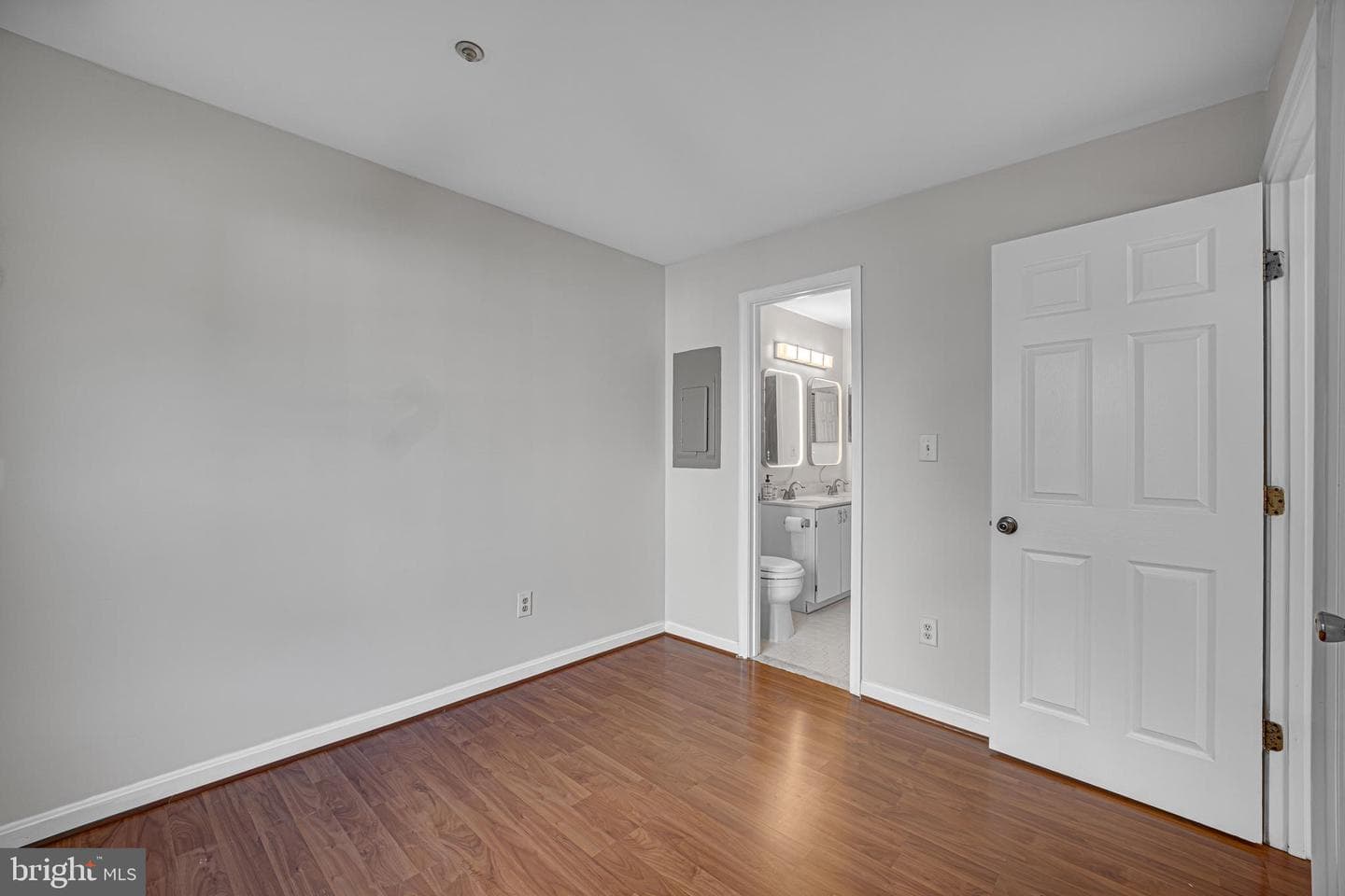 907 Hillside Lake Terrace #512 photo 13
