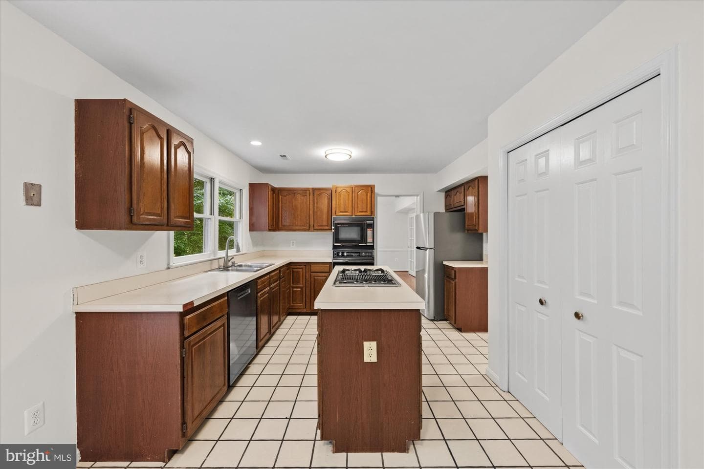 13242 Osterport Drive photo 17