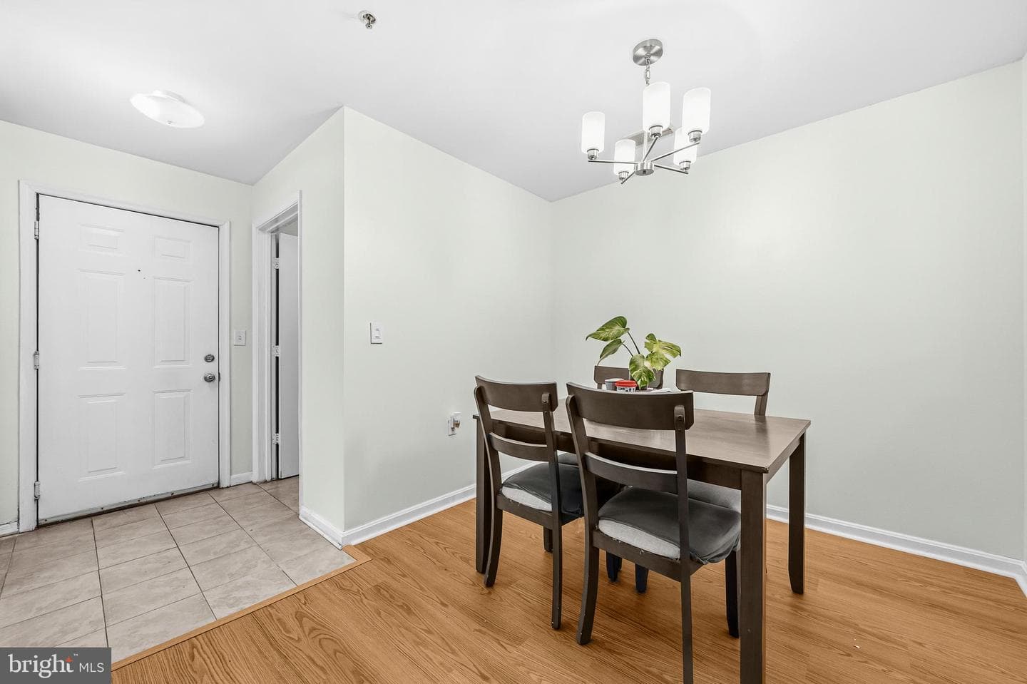 13306 Kilmarnock Way #3-L photo 4