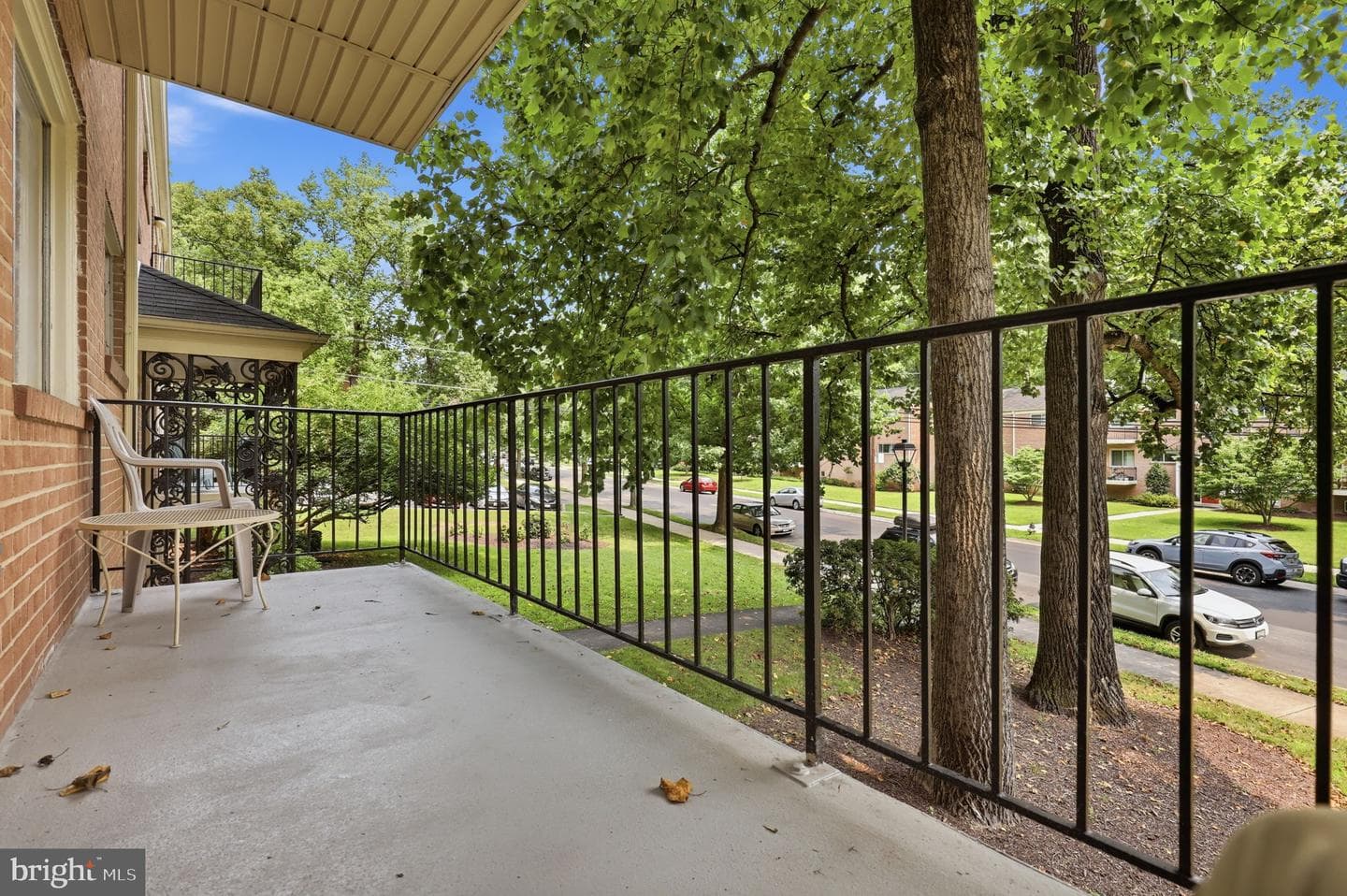 10626 Weymouth Street #101 photo 8