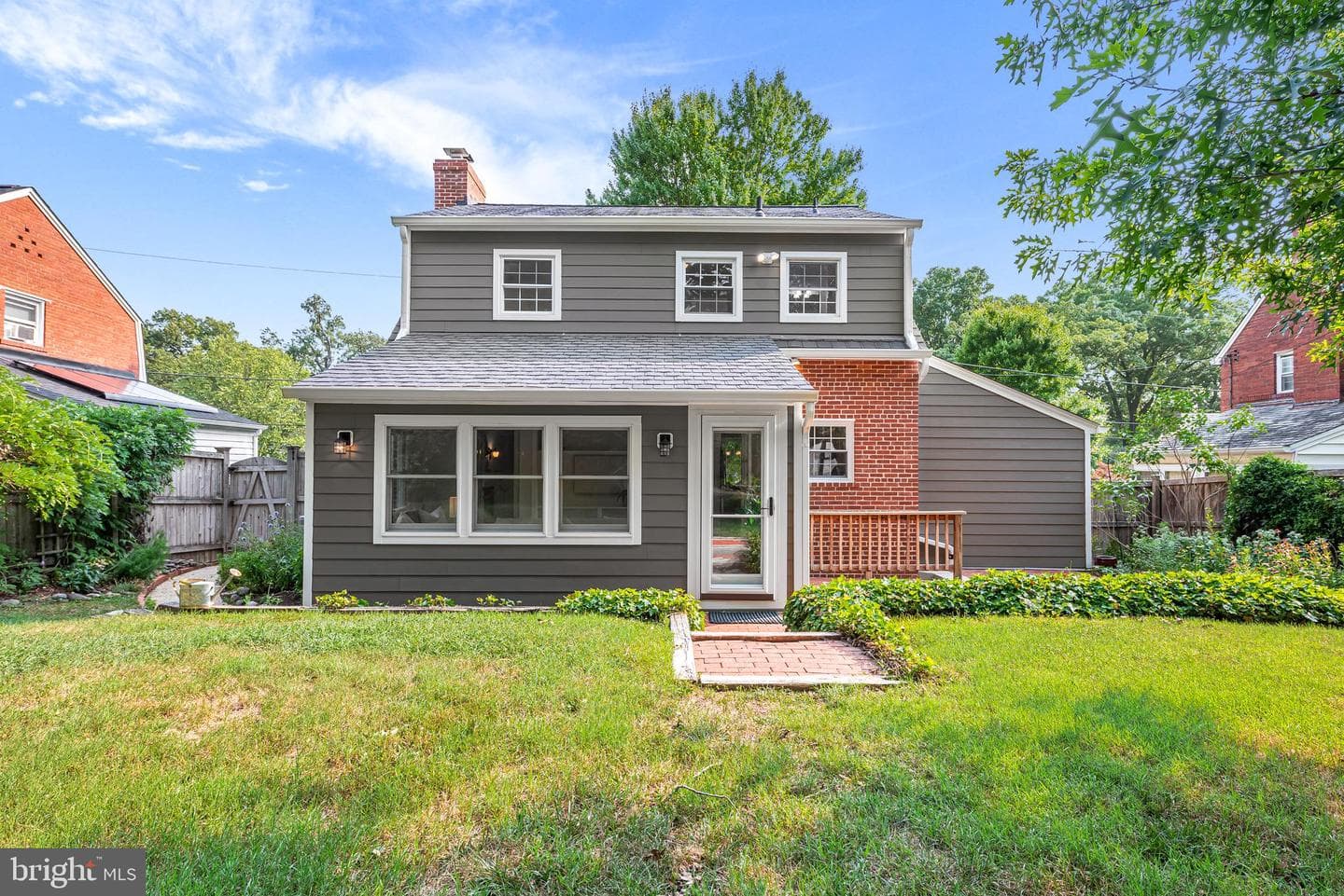 8009 Barron Street photo 32
