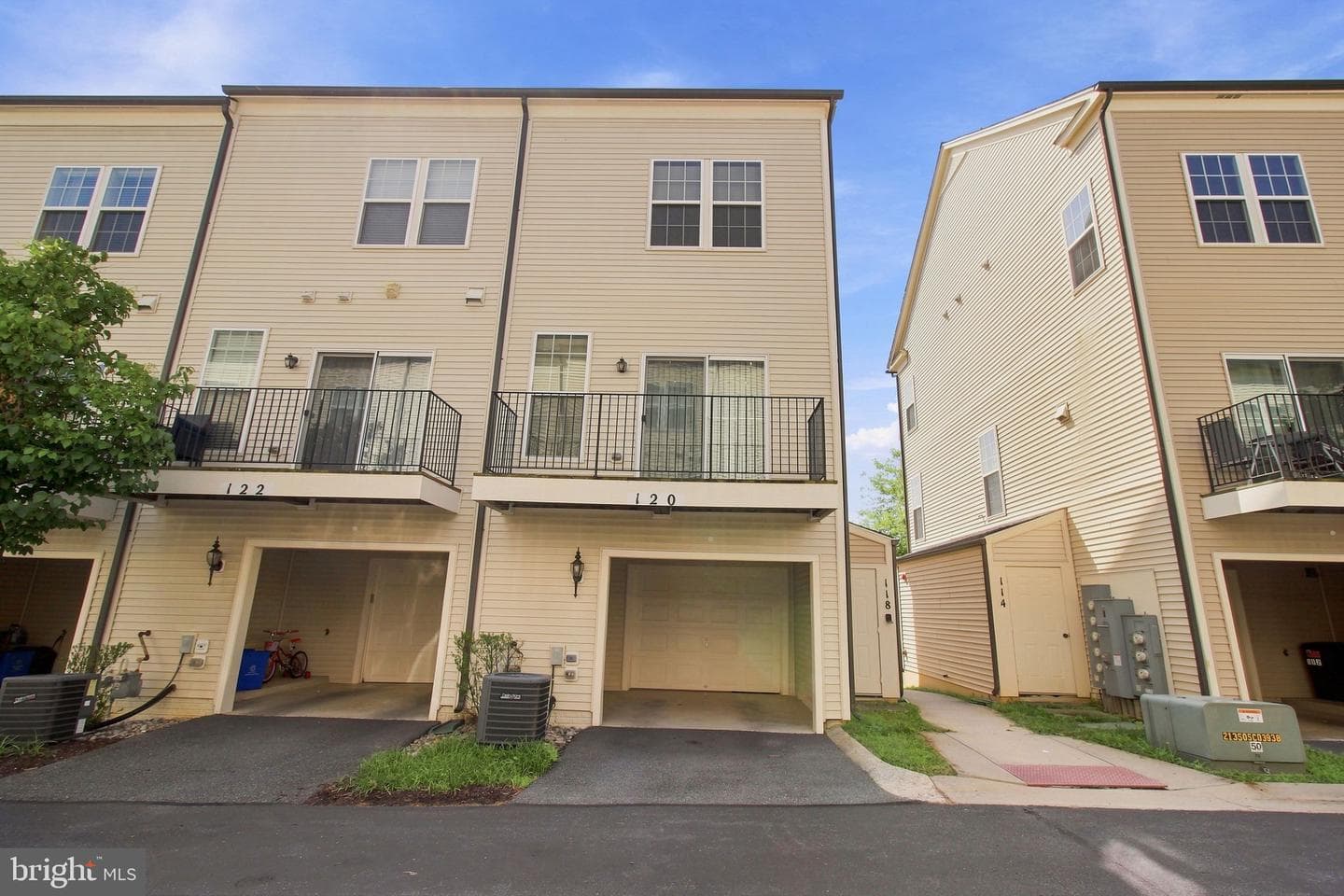 120 Prado #2301 photo 23