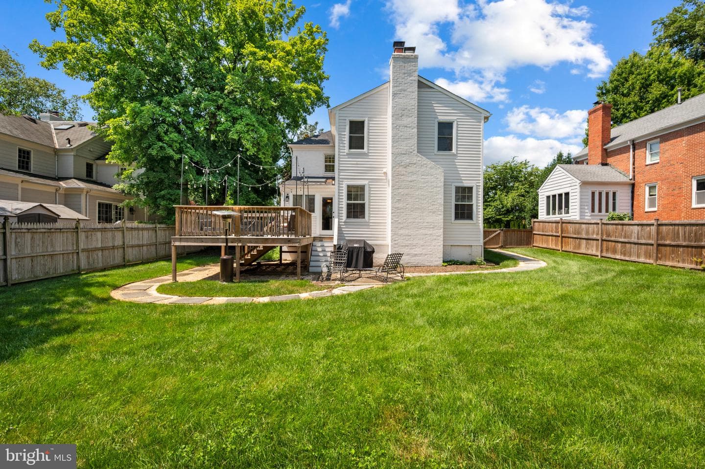 5613 Bradley Boulevard photo 38