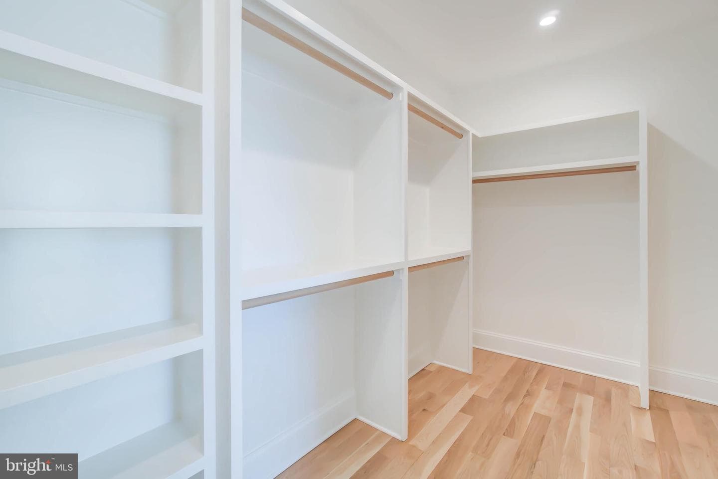 4422 Walsh Street photo 45