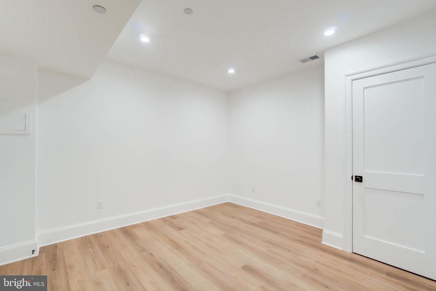 4422 Walsh Street photo 70