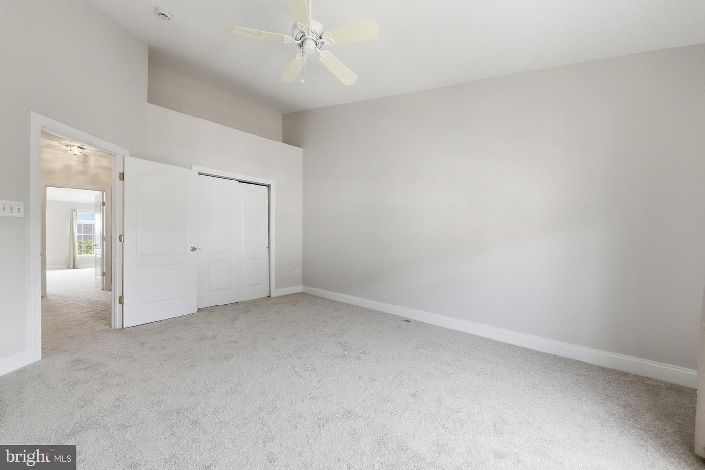 152 Mill Green Avenue #200 photo 41