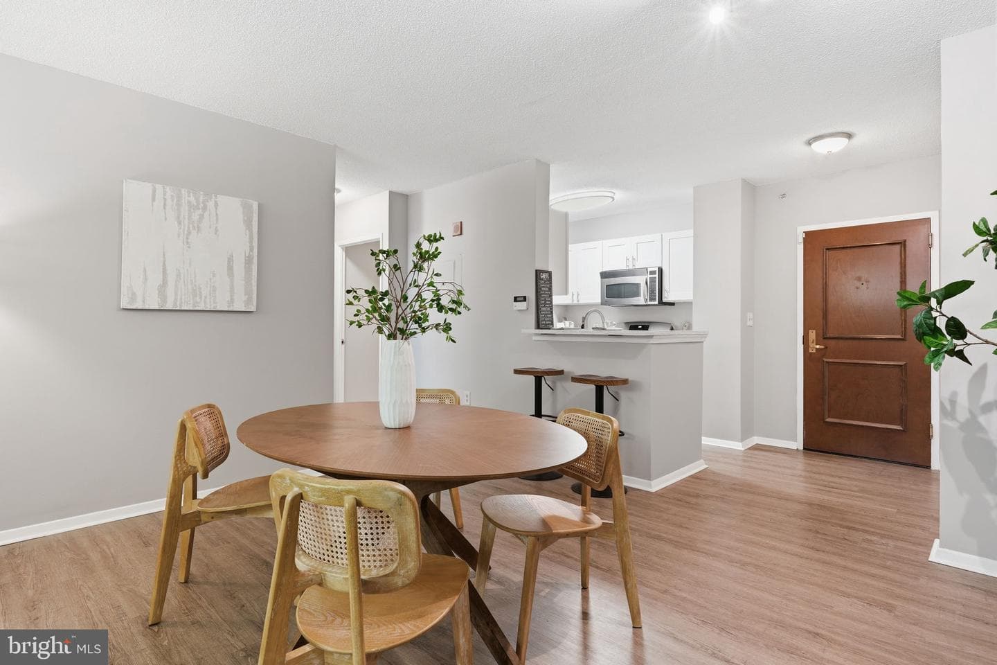 7111 Woodmont Avenue #106 photo 6