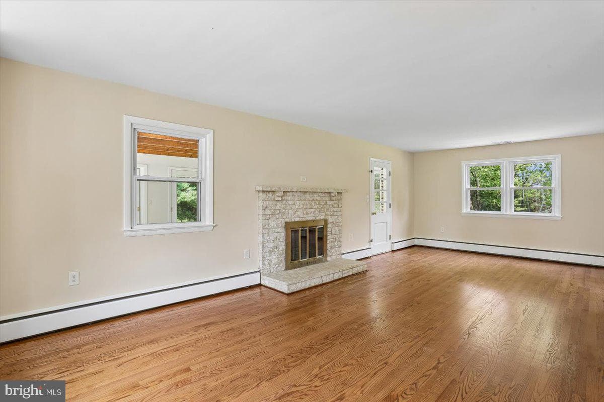 14811 Springfield Road photo 10