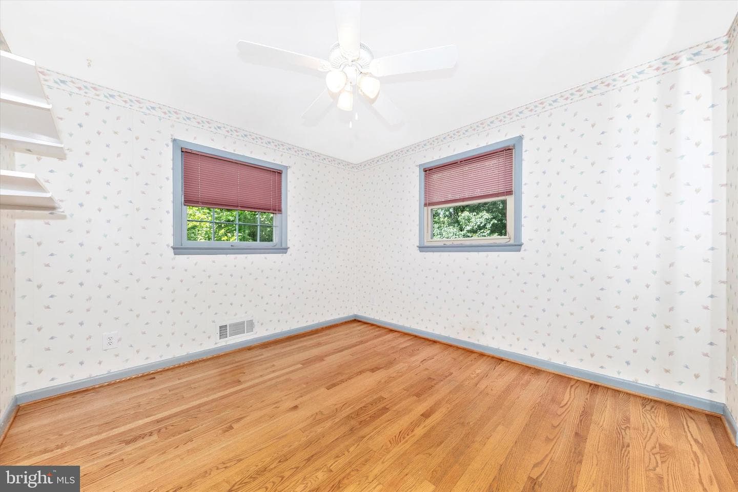 20432 Greenfield Road photo 18